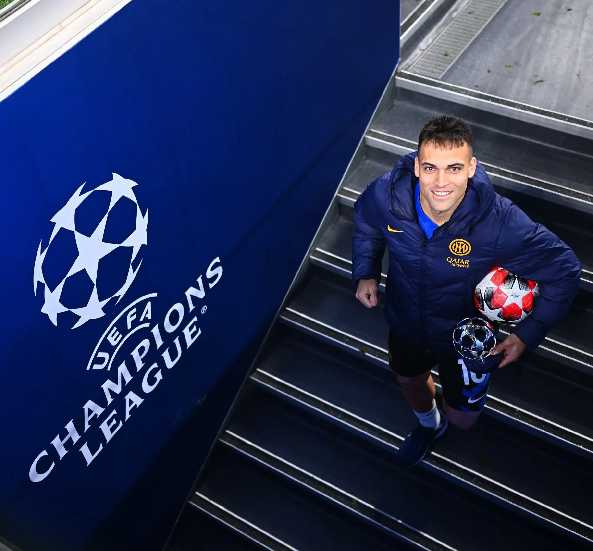 赛前费耶诺德门线救险——欧篮联节点到来；赛场秩序良好；赛程密集仍需轮换(今日巴黎圣日耳曼的首发11人)-友博体育入口